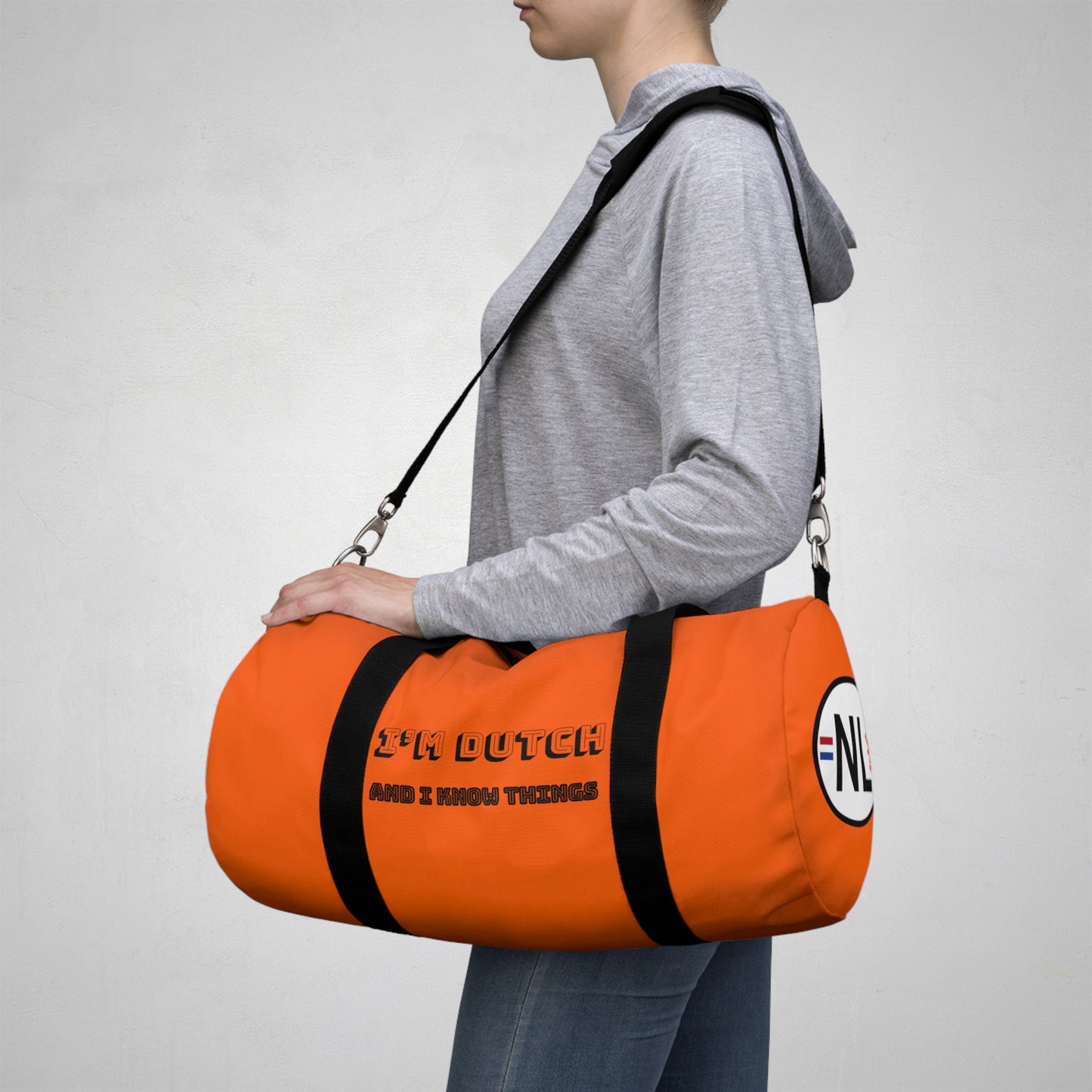 I'm Dutch and I Know Things - Sporttas - Stylish Orange Duffel Bag - Gym Bag, Weekend Getaway Bag, Travel Bag, Sports Gear Carrier, Personalized Gift