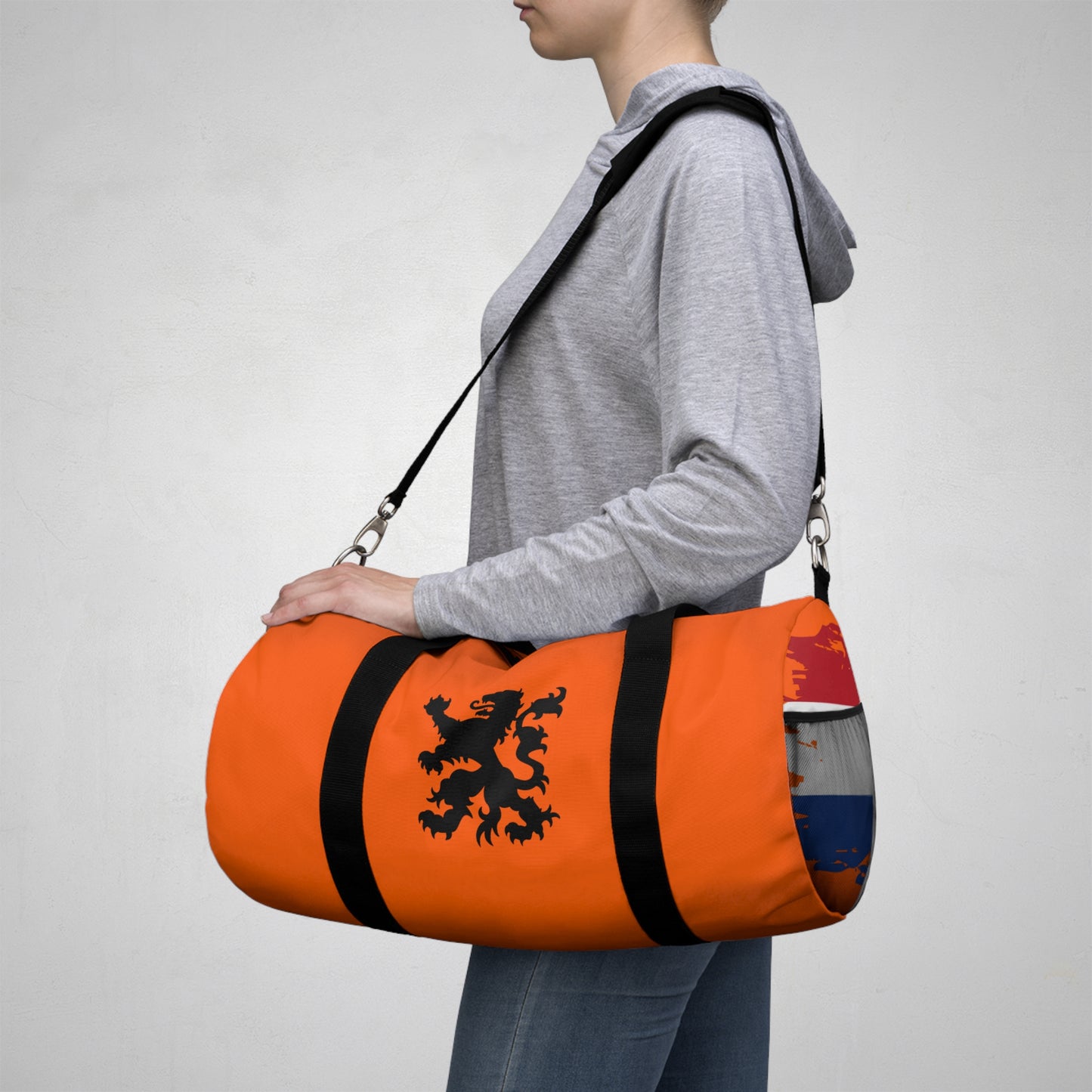 I'm Dutch and I Know Things - Sporttas - Stylish Orange Duffel Bag - Gym Bag, Weekend Getaway Bag, Travel Bag, Sports Gear Carrier, Personalized Gift