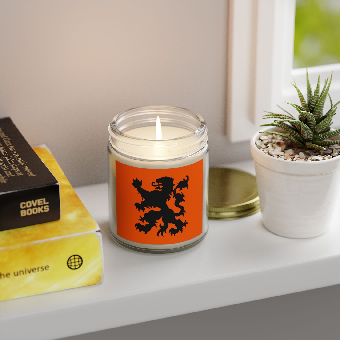 Schijn een Dutch lichtje op mij - Scented Candle: Cozy Home Vibes, Relaxing Gift, Aromatherapy, Orange Lion Design, Unique Decor, Housewarming, Self-Care